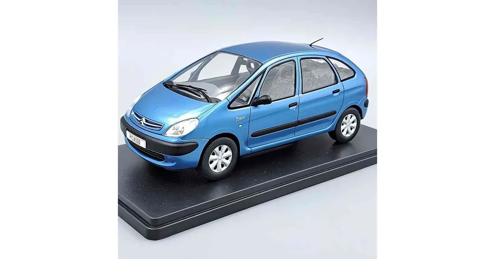 Nézd meg most Citroen Xsara Picasso kék – 1 24 méretarányos fém modellautó Whitebox