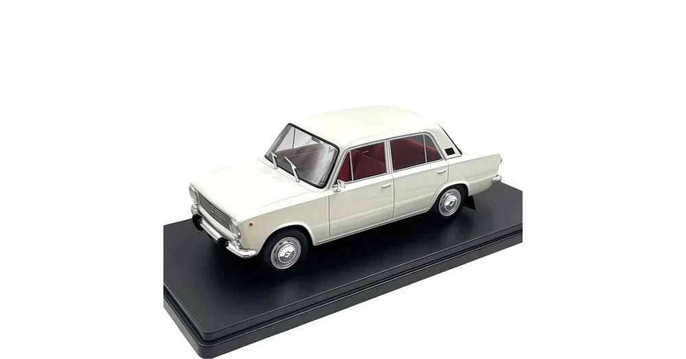 Fiat 124 fehér – 1 24 méretarányos fém modellautó Whitebox Kiárusítás