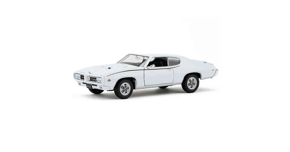 Prémium Pontiac GTO (1969) fehér – 1 24 méretarányos fém modellautó és játékautó Welly