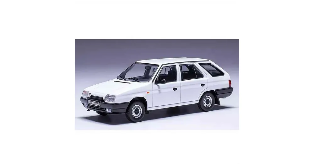 Expressz szállítás Skoda Forman SW Station Wagon (1990) fehér – 1 43 méretarányos fém modellautó IXO Models