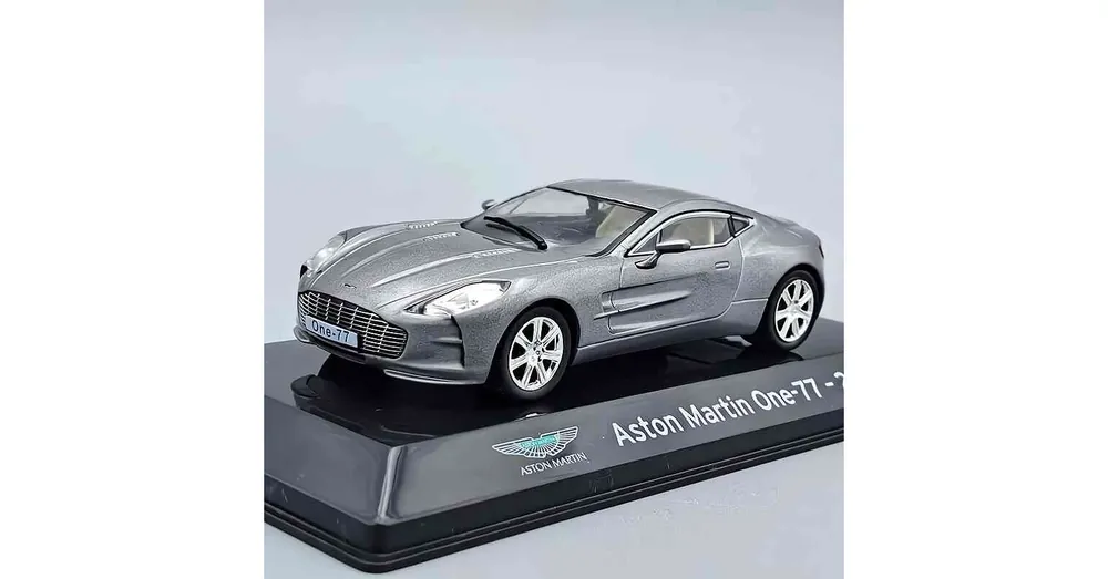 Aston Martin One-77 (2009) szürke – 1 43 fém modellautó Edicola Azonnali szállítás