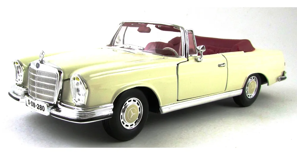 Olcsó Mercedes-Benz 280SE 1967 1 18 Maisto