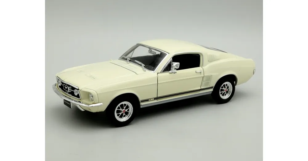 Ford Mustang GT 1967 1 24 Biztonságos fizetés