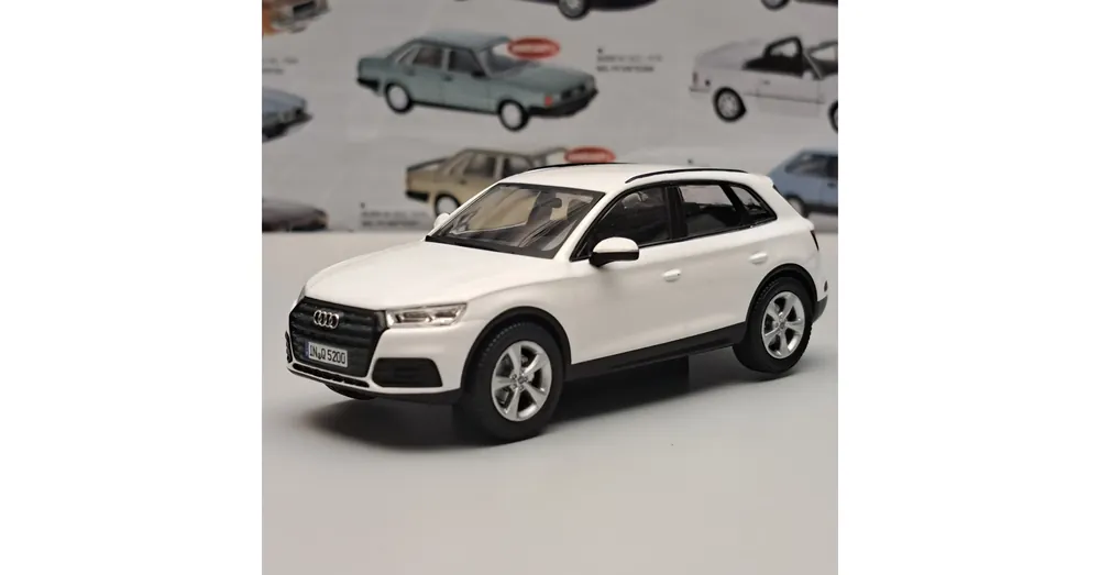 Szuper akció Audi Q5 2017 1 43 Fehér