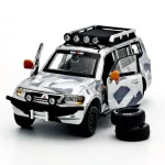 Expressz szállítás Mitsubishi Pajero 2001 1 64 BM Creations