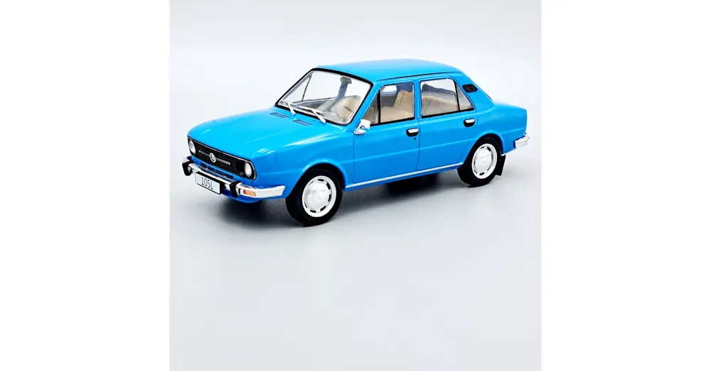 Akciós ár Skoda 105L 1 24 Kék WhiteBox autómodell