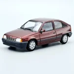 Azonnal elérhető Opel Kadett E 1990 1 43 Bordó Minichamps