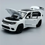 Szuper akció Jeep Grand Cherokee 1 32 Tayumo fehér