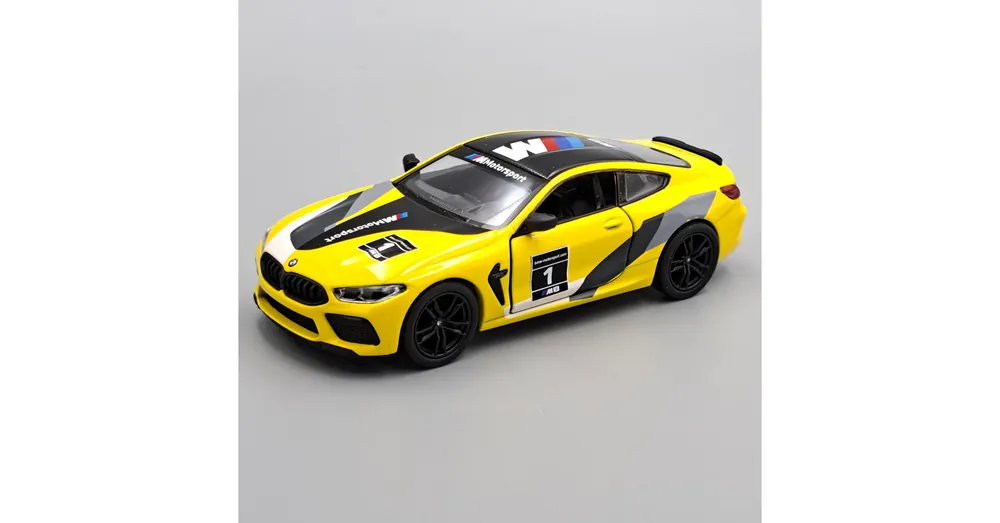 Kiárusítás BMW M8 Competition Coupe mintás