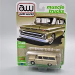 Szezonális akció Chevrolet Suburban 1 64 AutoWorld arany
