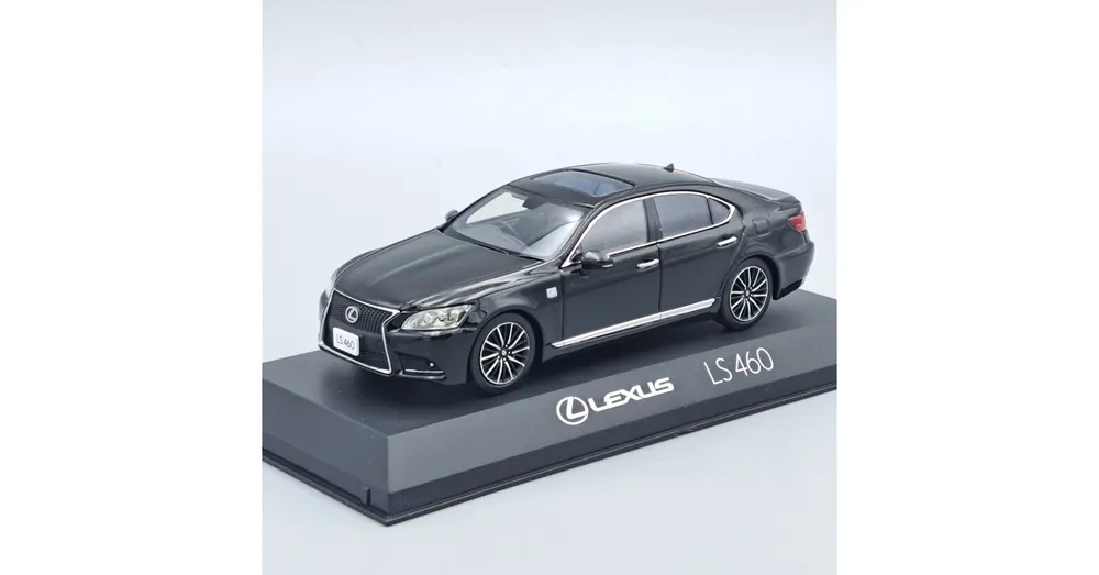 Végkiárusítás Lexus LS460 F Sport 1 43 Kyosho fekete
