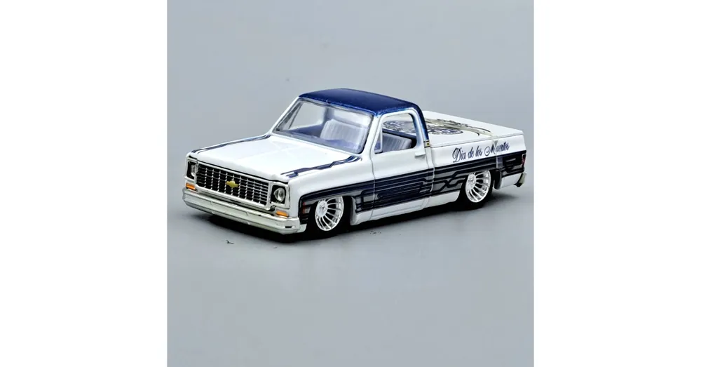 Chevrolet Custom Deluxe 10 1973 1 64 Korlátozott ajánlat