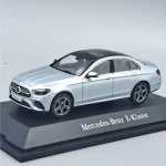 Nézd meg most Mercedes Benz E-Classe W213 1 43 ezüst