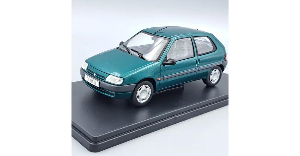 Citroen Saxo 1999 1 24 modellautó Gyors szállítás