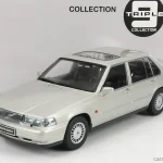 Volvo 960 1996 1 18 Triple9 modell ezüst Prémium