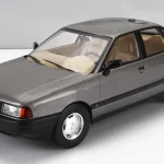 Expressz szállítás Audi 80 B3 1989 1 18 Triple 9 modellautó