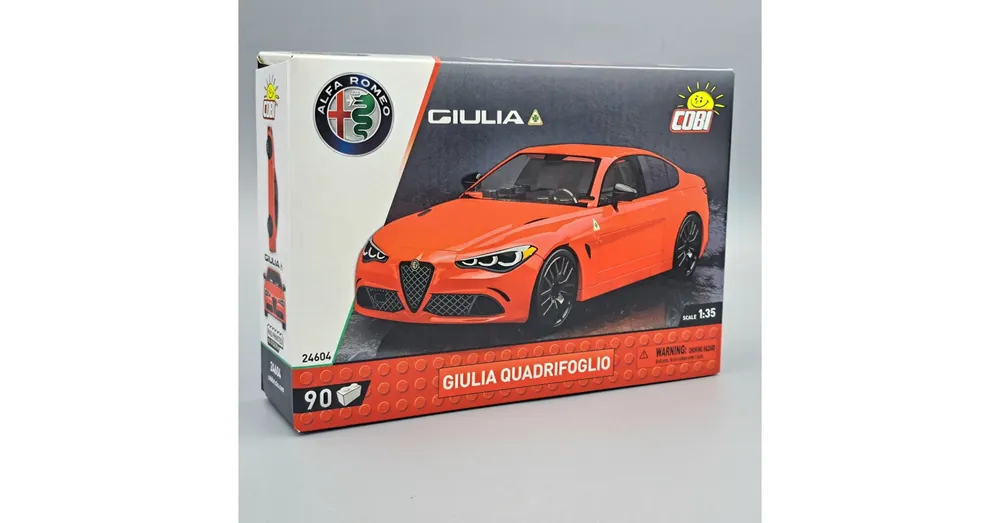 Cobi Alfa Romeo Giulia 1 35 90db. 24604 Expressz kézbesítés