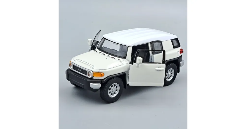 Árengedmény Toyota FJ Cruiser fehér Welly