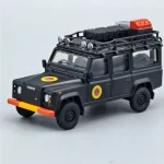Alacsony ár Land Rover Defender 110 1 64 Mini GT 158