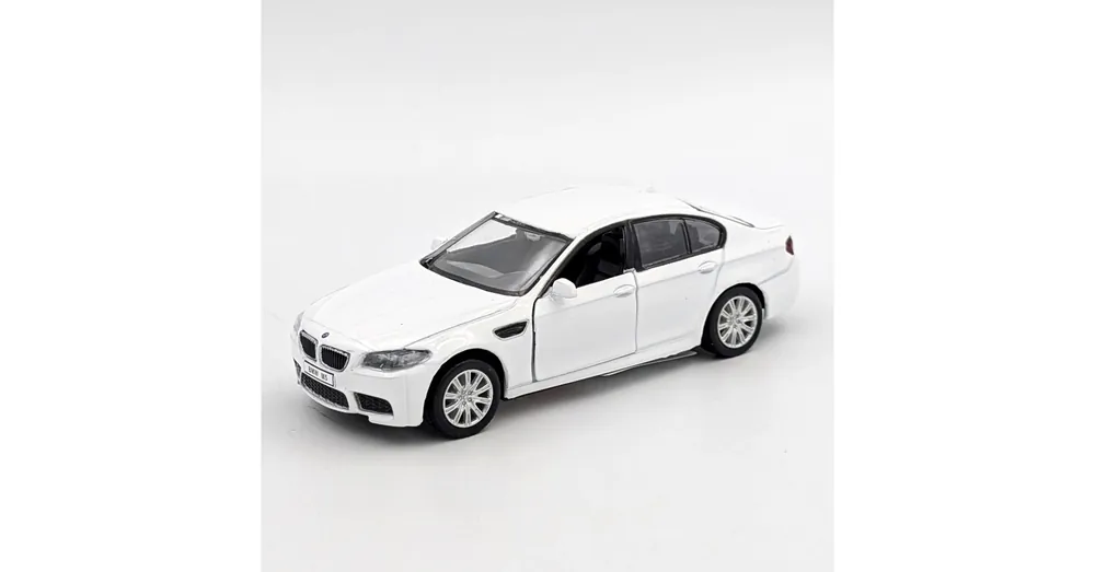 Olcsó BMW M5 modell és játékautó fehér RMZ
