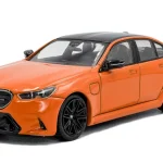 BMW M5 Sedan 2024 1 43 Solido narancs Utolsó esély