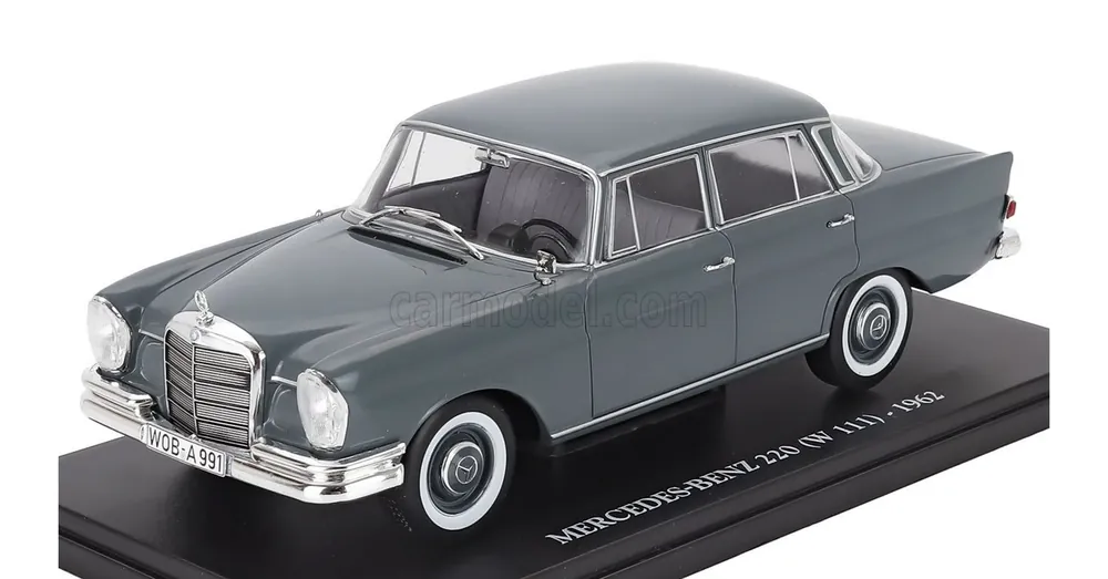 Rendeld meg most Mercedes Benz 220 W111 1 24 vitrinben
