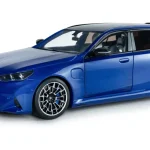 BMW M5 Touring 2024 kék 1 18 Solido Vedd meg online