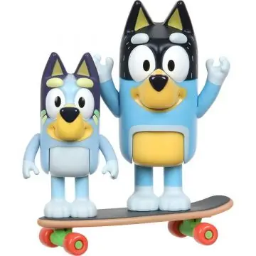 Bluey Gördeszkások játékszett - Bluey és Bandit Exkluzív ajánlat