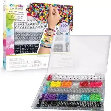 Crayola Creations Betűs karkötőkészítő szuper szett 800 db gyönggyel Gyors szállítás