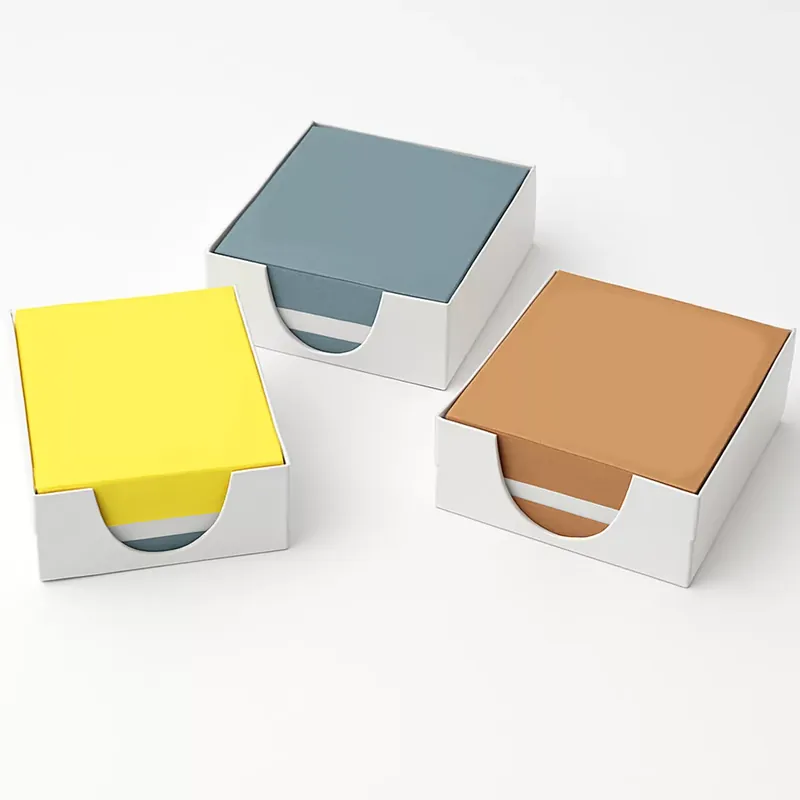 Árcsökkenés Ragasztott jegyzettömb többféle színben 500 lapos 8,5x8,5x4,5cm