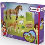 Gyors kiszállítás Schleich Horse Club Sarah kis állatai ápoló szettel