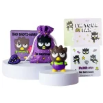 Expressz szállítás Hello Kitty Badtzmaru Figura Dobozban kiegészítőkkel 6 cm