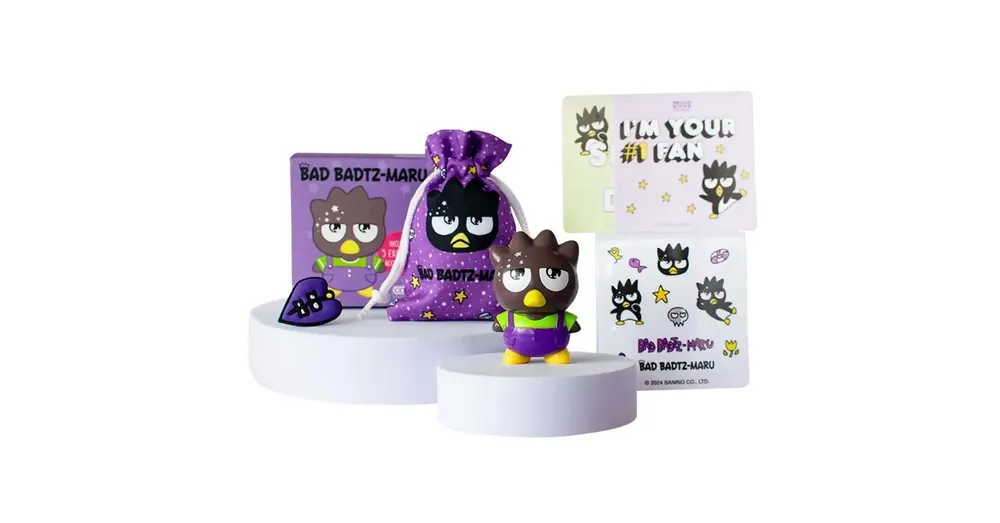 Expressz szállítás Hello Kitty Badtzmaru Figura Dobozban kiegészítőkkel 6 cm