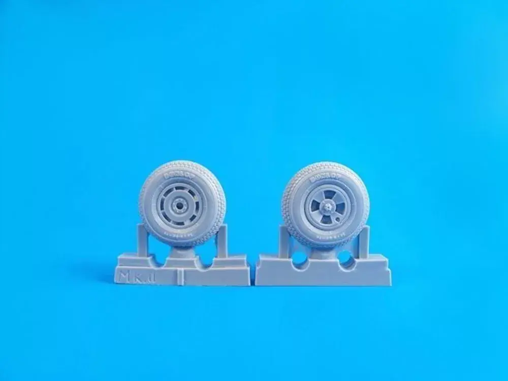 Biztonságos fizetés CMK Tempest Mk.II/V/VI-Square Tread Pattern Mainwheels f. Spacial Hobby 1 32 (129-Q32275)