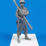 Azonnal elérhető CMK II US Army Soldier with Bazooka M1A2 (Anzio 1944) 1 35 (129-F35284)