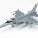 Kiárusítás Tamiya 1 48 F-16CJ Fighting Falcon Lockheed Mar repülo makett